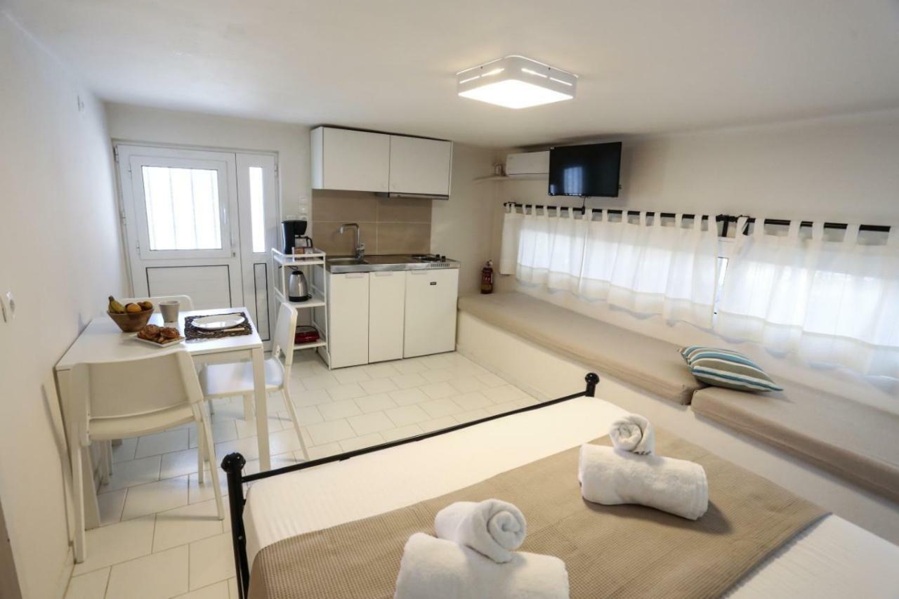 Skouros 2 Apartment *