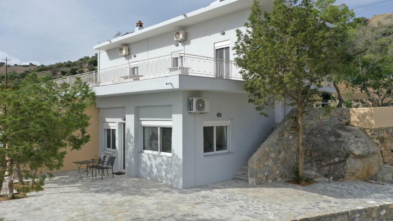 Apartment Skouros 2 *